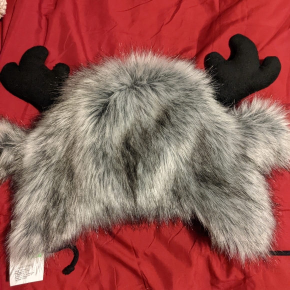 Moose furry hat - Picture 2 of 6
